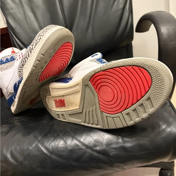 Men’s Size 13 Jordan 3 White - Picture 3 of 4